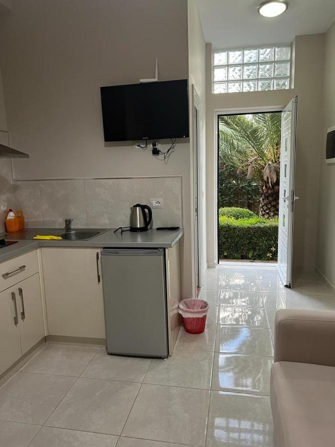Vila Mateo Sarande Bagian luar foto