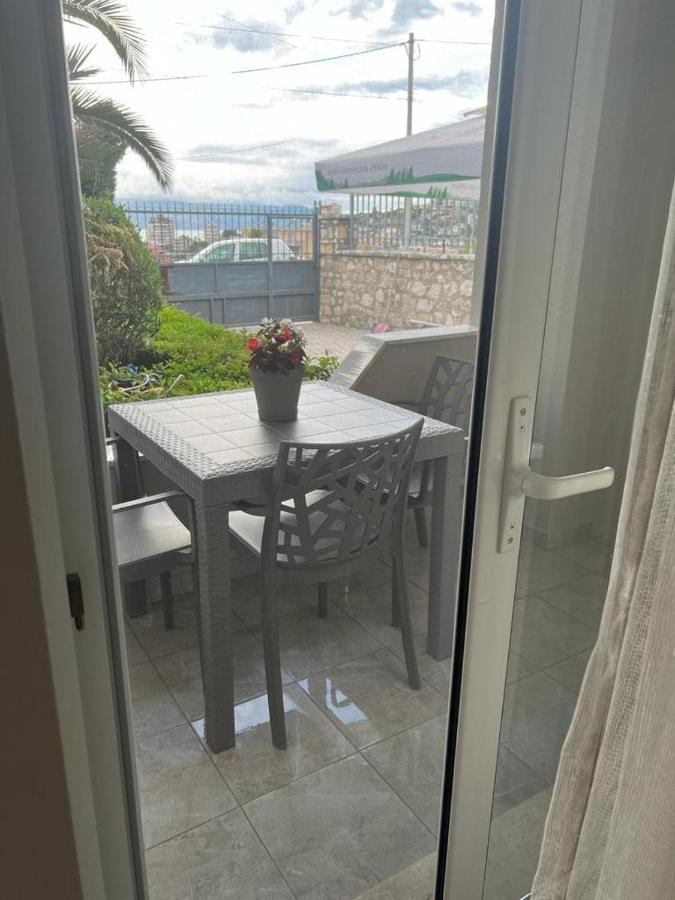 Vila Mateo Sarande Bagian luar foto