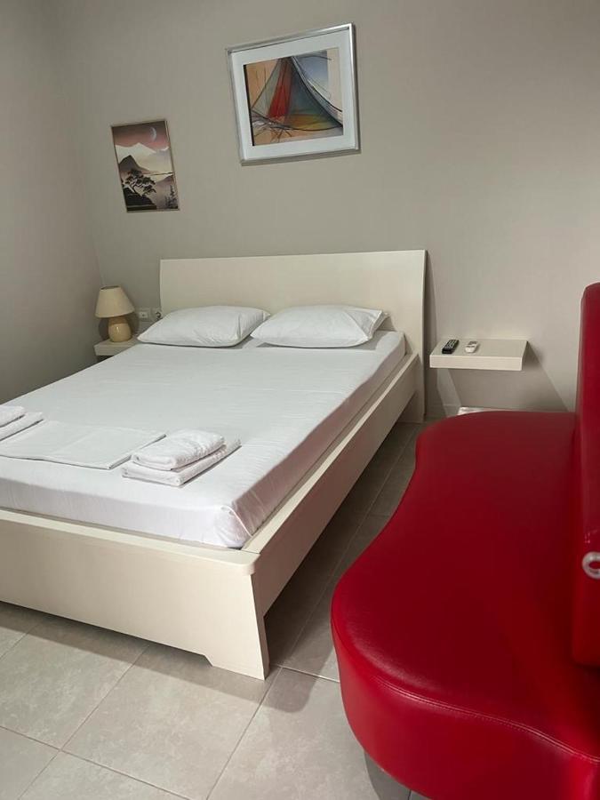 Vila Mateo Sarande Bagian luar foto