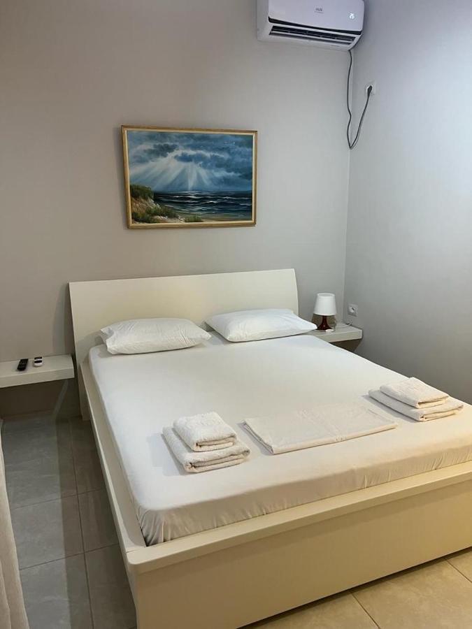 Vila Mateo Sarande Bagian luar foto