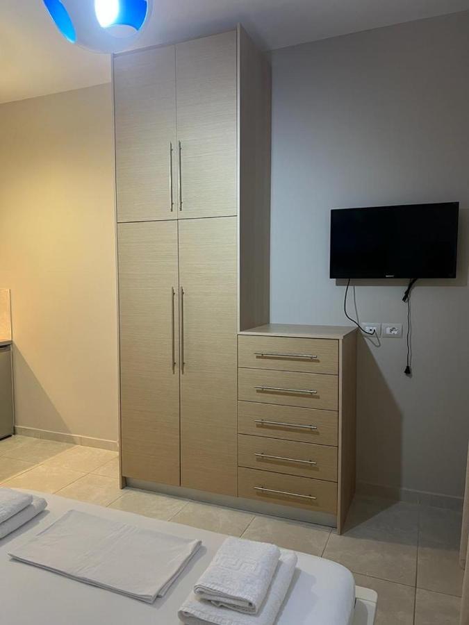Vila Mateo Sarande Bagian luar foto