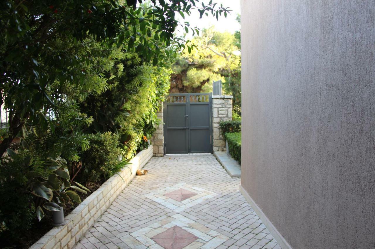 Vila Mateo Sarande Bagian luar foto